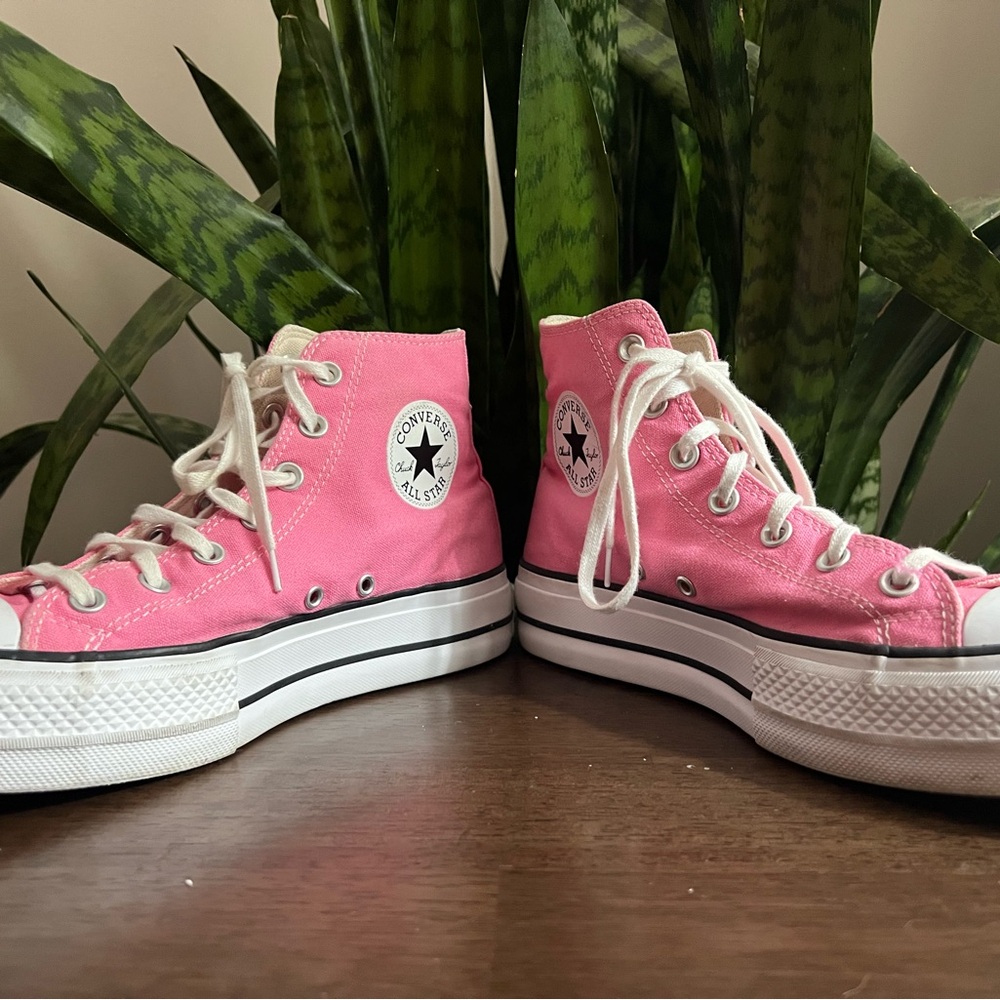 Converse Women's Pink Canvas High-Tops platforms